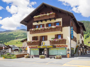Гостиница Hotel Baita della Luna  Ливиньо